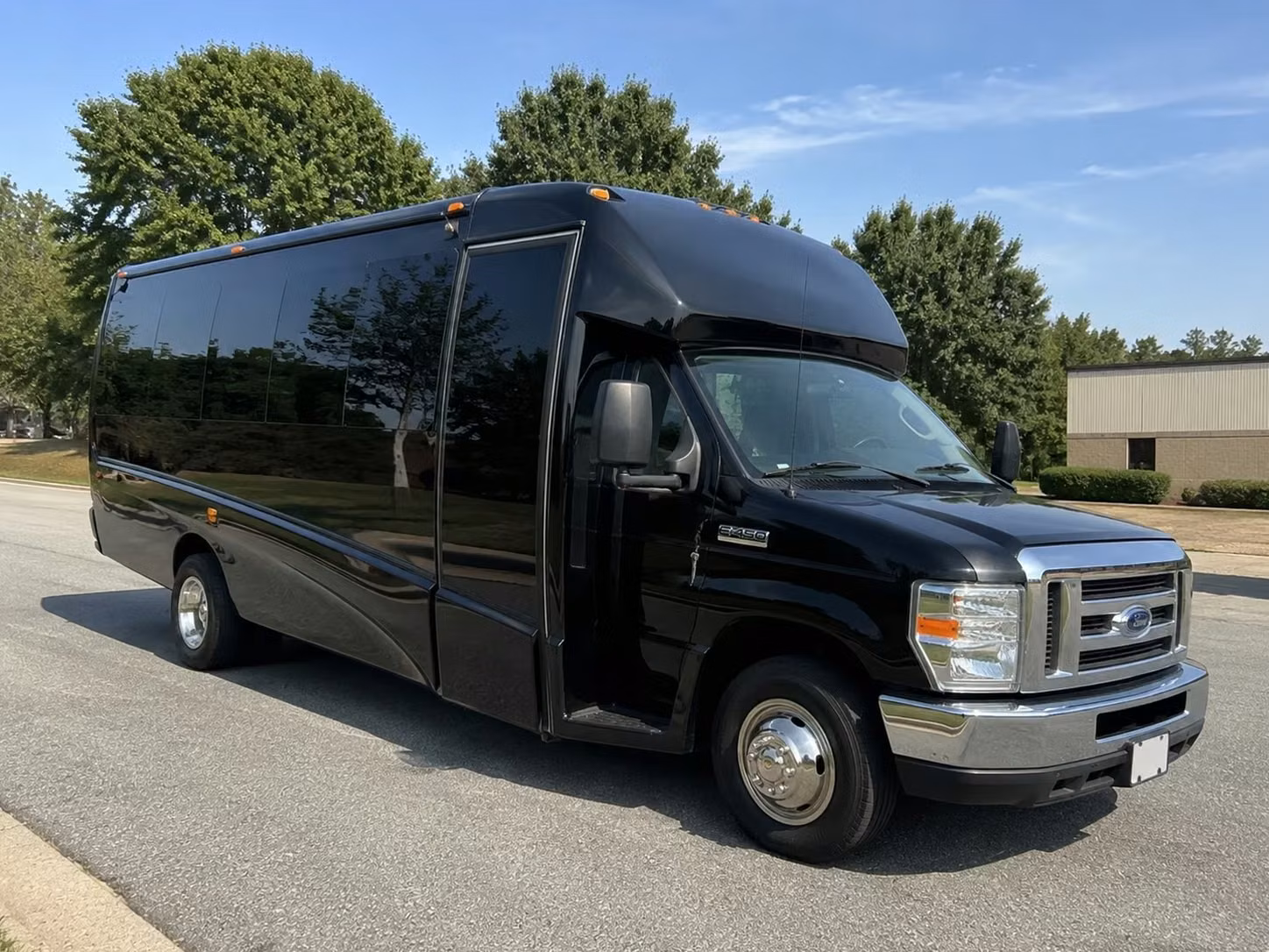 15 passenger minibus