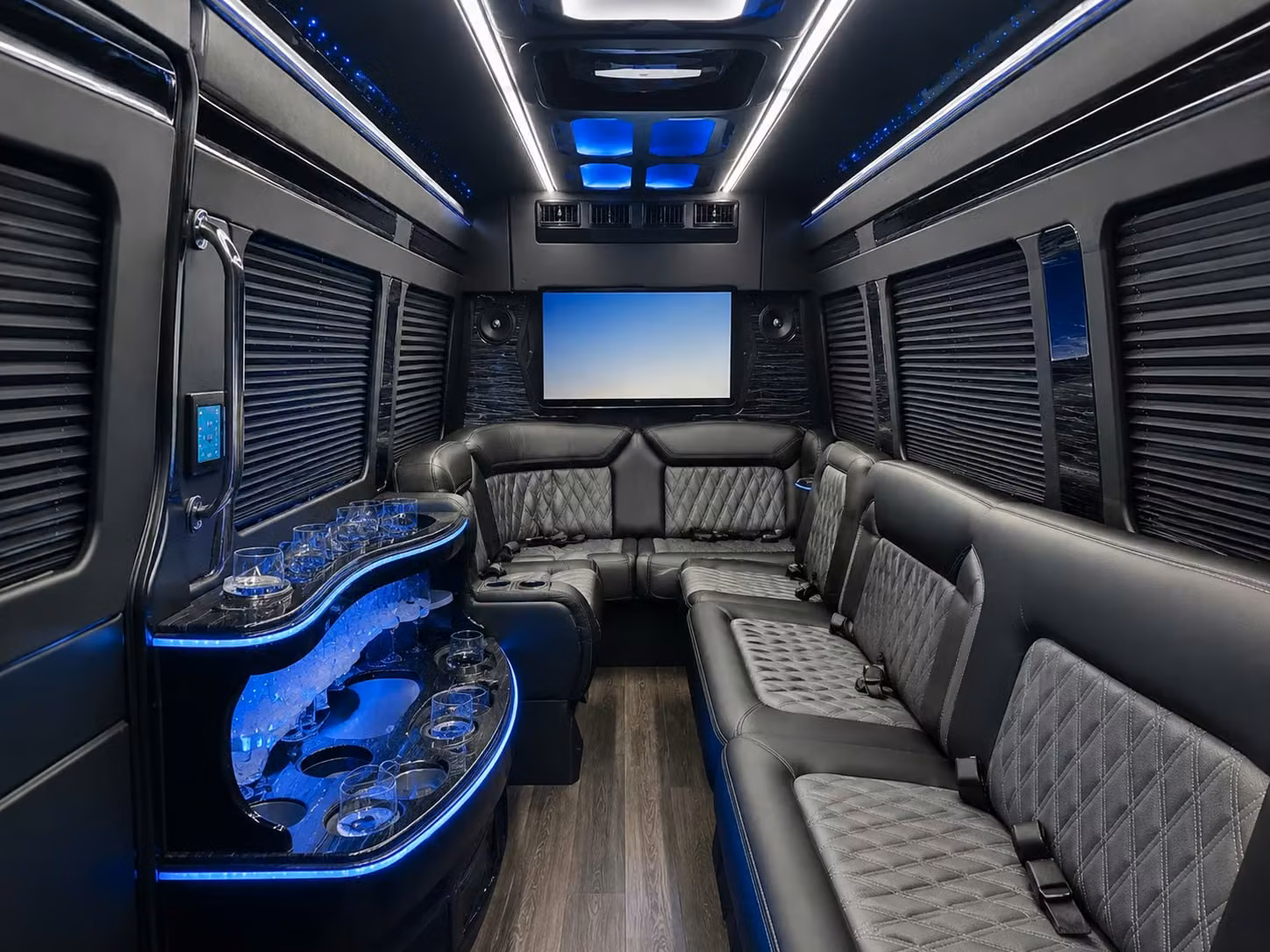 shuttle bus rentals for high school and youth sports tournaments in reno